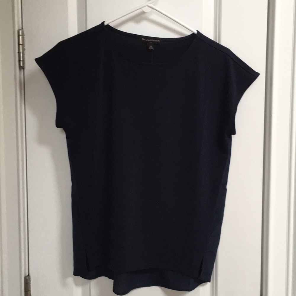 Banana Republic navy top NWT